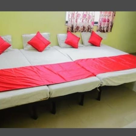 Sai Gaurav Palace Hotel Shirdi Exterior photo